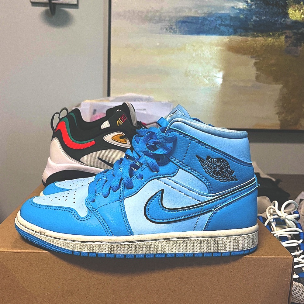Jordan  Sky Blue High-Top Sneakers